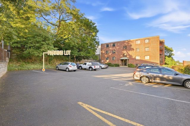 14 Boston St 1A, Somerville, MA 02143