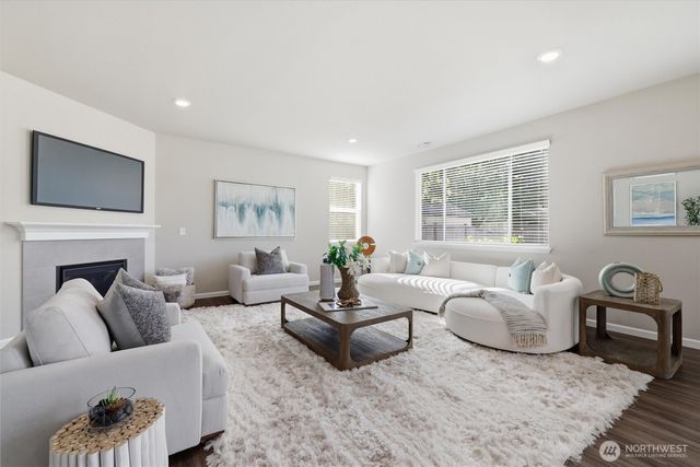 15530 SE 277th Place, Kent, WA 98042
