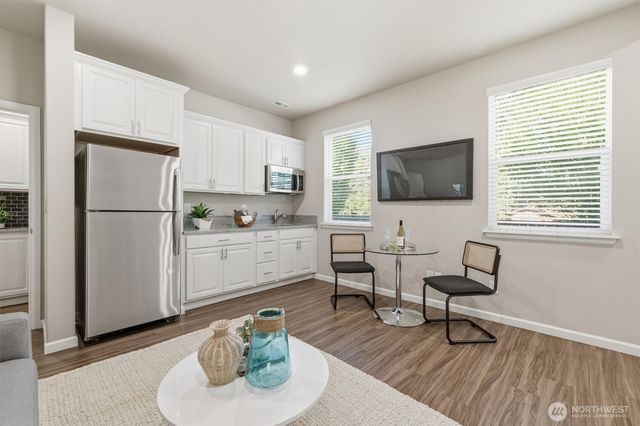 15530 SE 277th Place, Kent, WA 98042