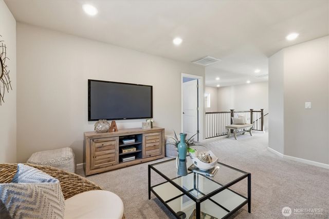 15530 SE 277th Place, Kent, WA 98042