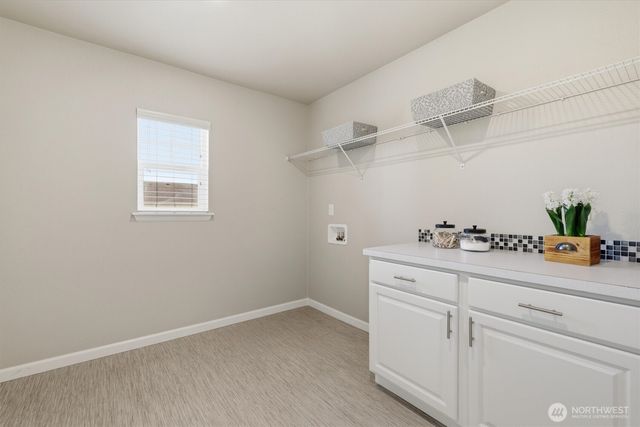 15530 SE 277th Place, Kent, WA 98042