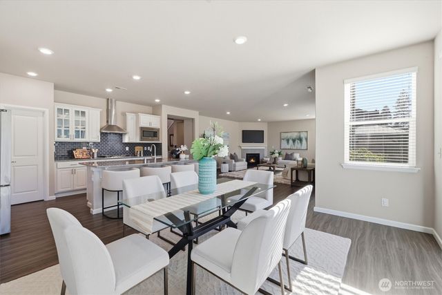 15530 SE 277th Place, Kent, WA 98042