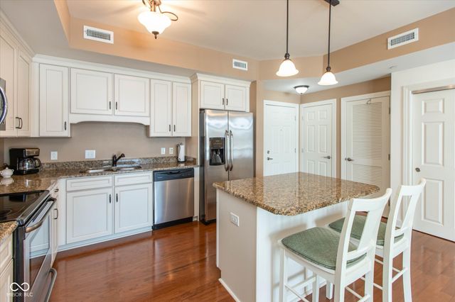 20971 Shoreline Court 214, Noblesville, IN 46062