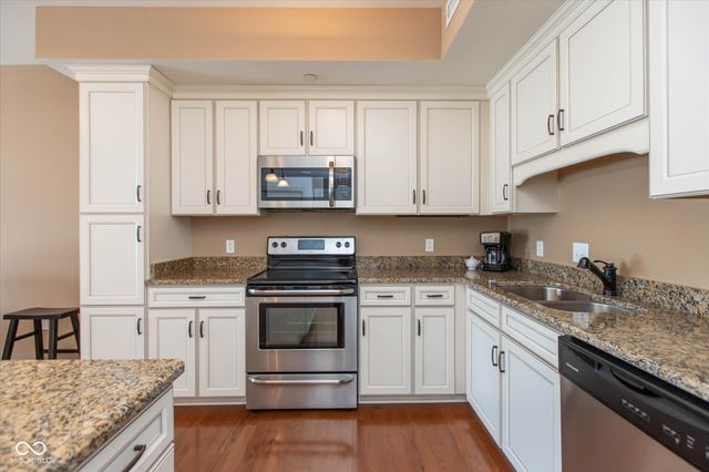 20971 Shoreline Court 214, Noblesville, IN 46062