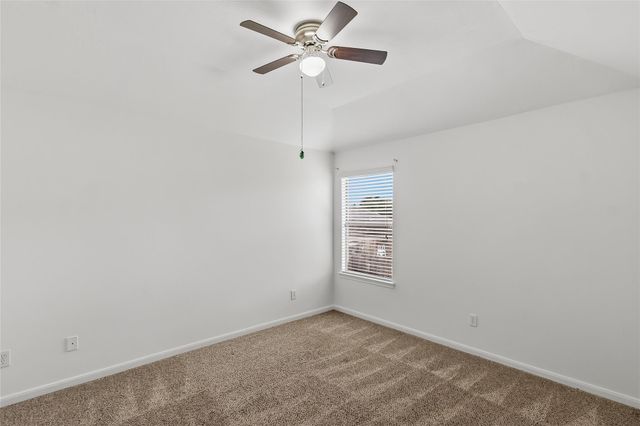 32014 Decker Oaks Drive, Pinehurst, TX 77362