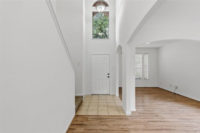 32014 Decker Oaks Drive, Pinehurst, TX 77362