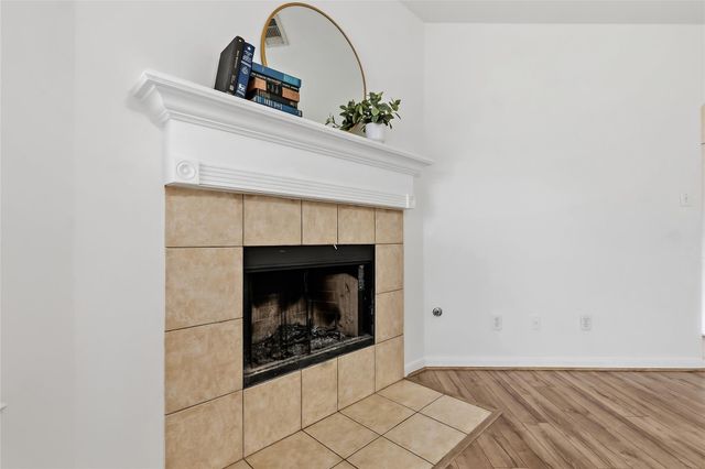 32014 Decker Oaks Drive, Pinehurst, TX 77362