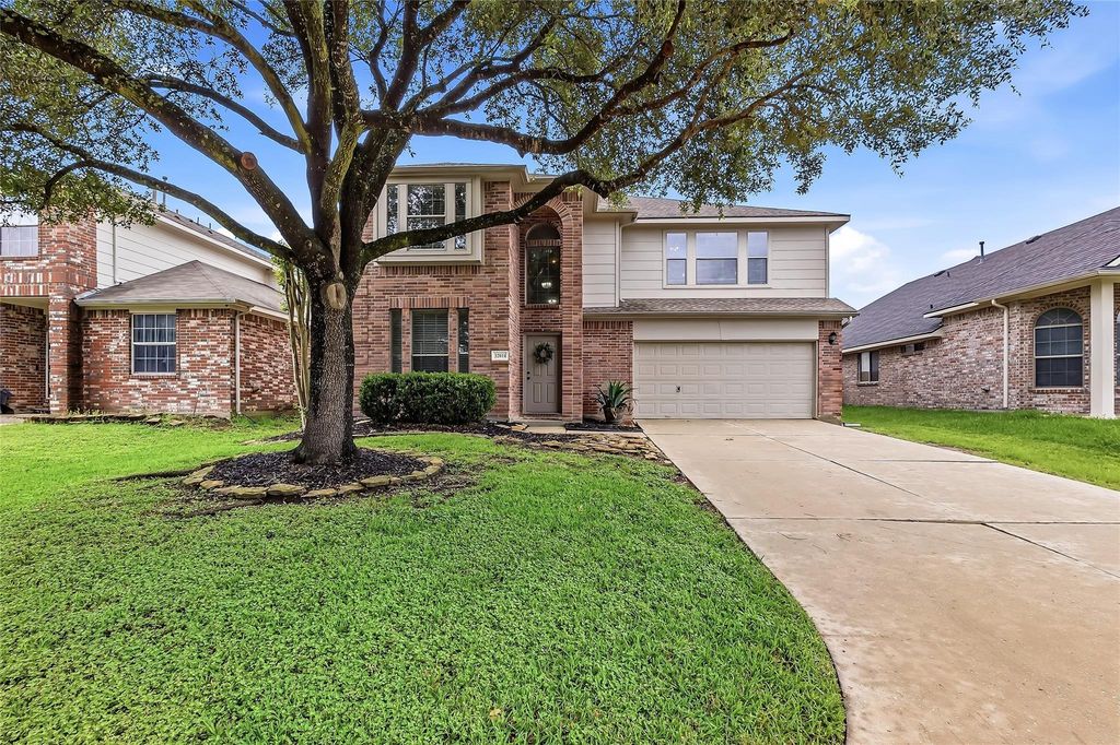 32014 Decker Oaks Drive, Pinehurst, TX 77362