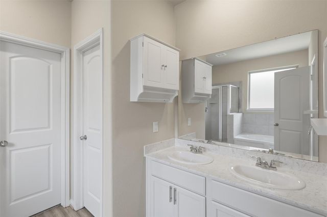 12611 Silverlight Court, Houston, TX 77014