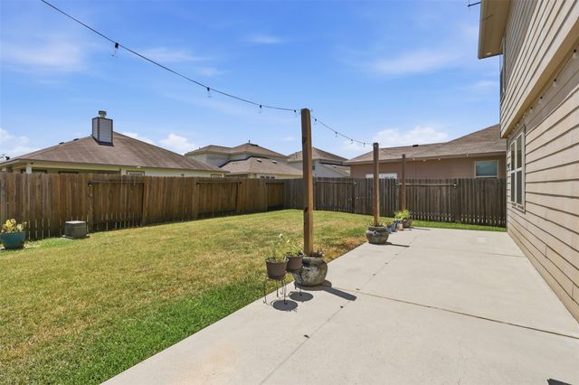 12611 Silverlight Court, Houston, TX 77014