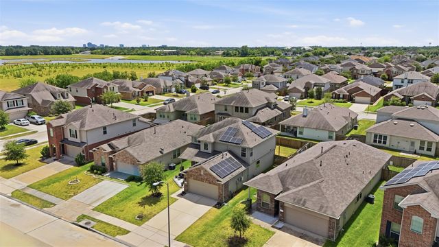 12611 Silverlight Court, Houston, TX 77014