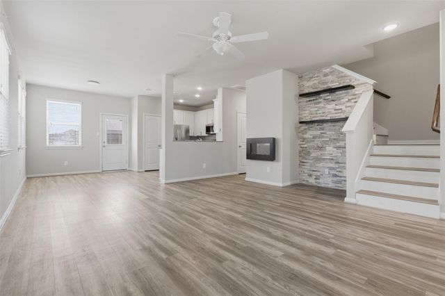 12611 Silverlight Court, Houston, TX 77014