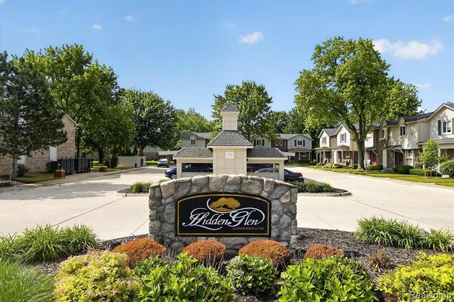 2037 E Franklin Drive, Canton, MI 48187