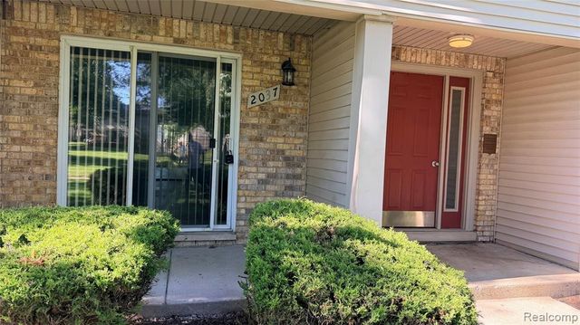 2037 E Franklin Drive, Canton, MI 48187