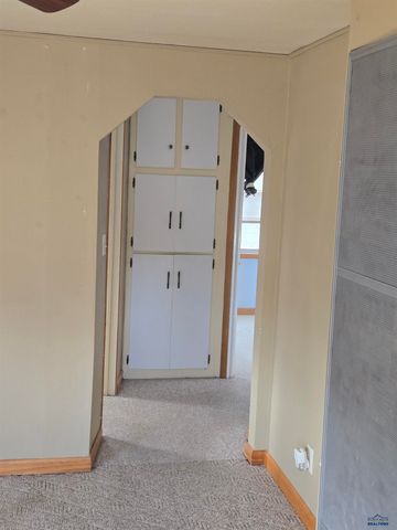 120 E MONROE, Rapid City, SD 57701