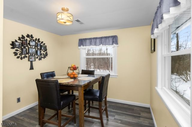 8 Myrtle Ave, Mount Olive Twp., NJ 07828