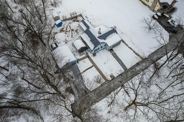 8 Myrtle Ave, Mount Olive Twp., NJ 07828