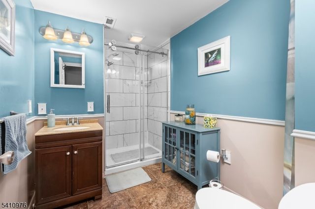 8 Myrtle Ave, Mount Olive Twp., NJ 07828