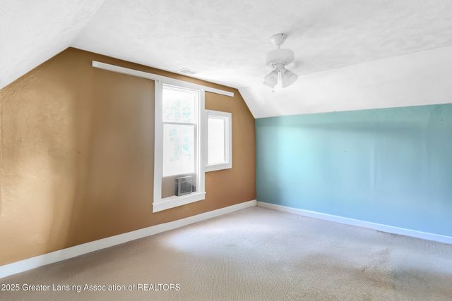 225 W Scott Street, Grand Ledge, MI 48837