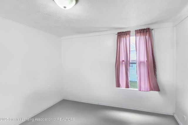 225 W Scott Street, Grand Ledge, MI 48837