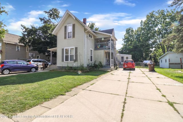 225 W Scott Street, Grand Ledge, MI 48837