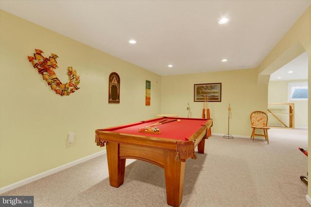 2515 ADMIRE SPRINGS DR, Dover, PA 17315