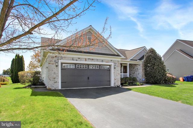 2515 ADMIRE SPRINGS DR, Dover, PA 17315