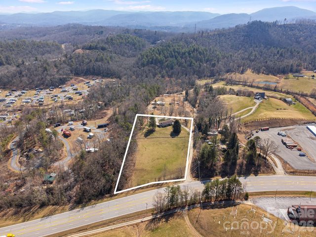 10581 Boylston Highway, Mills River, NC 28759