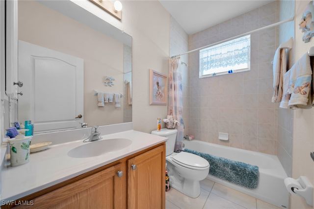 2010 SE 13th TER, Cape Coral, FL 33990