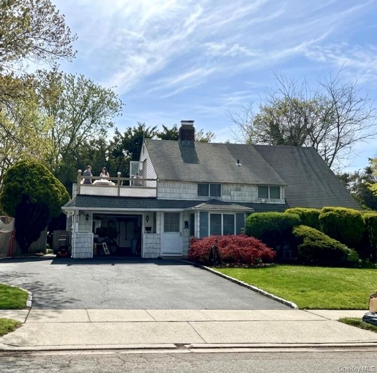 304 Acre Lane, Hicksville, NY 11801