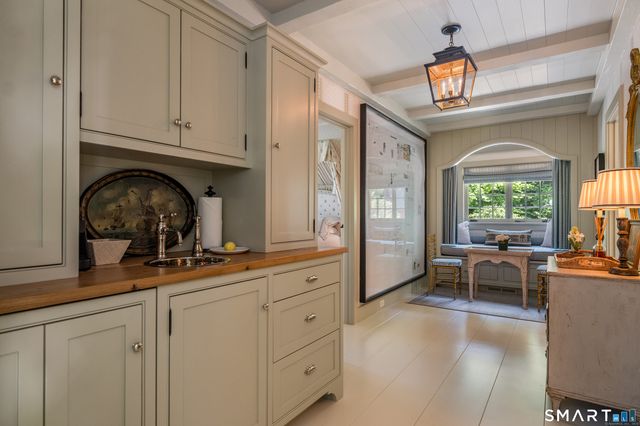 41 Joshua Lane, Lyme, CT 06371