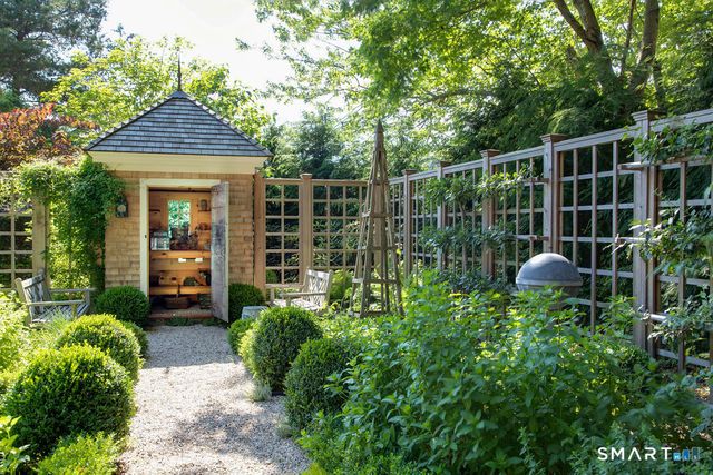 41 Joshua Lane, Lyme, CT 06371