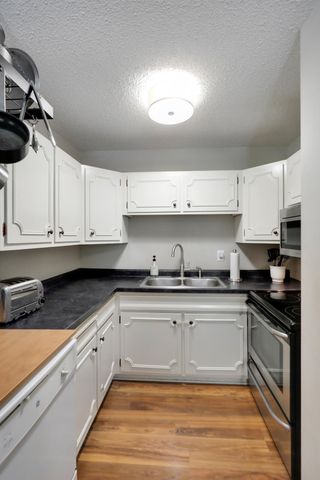 11335 12th Avenue N 3, Plymouth, MN 55441