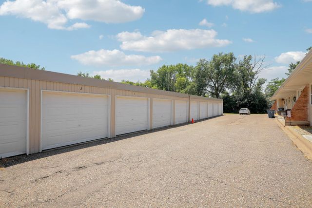 11335 12th Avenue N 3, Plymouth, MN 55441