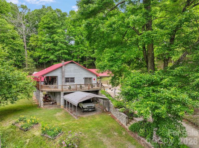 125 Harris Circle, Sylva, NC 28779