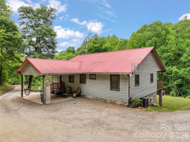 125 Harris Circle, Sylva, NC 28779