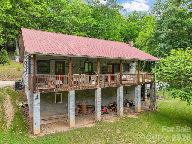 125 Harris Circle, Sylva, NC 28779
