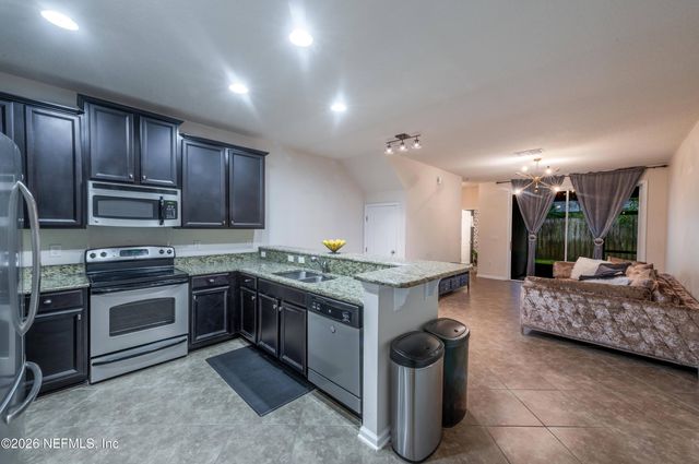 12252 BLACK WALNUT Court, Jacksonville, FL 32226