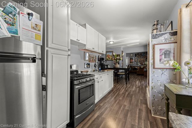 8438 Dexter Avenue, Detroit, MI 48206