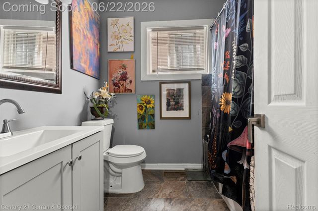 8438 Dexter Avenue, Detroit, MI 48206