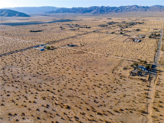 3 Sunflower Road, Joshua Tree, CA 92252