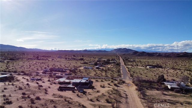 3 Sunflower Road, Joshua Tree, CA 92252