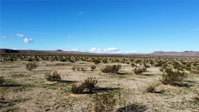 3 Sunflower Road, Joshua Tree, CA 92252