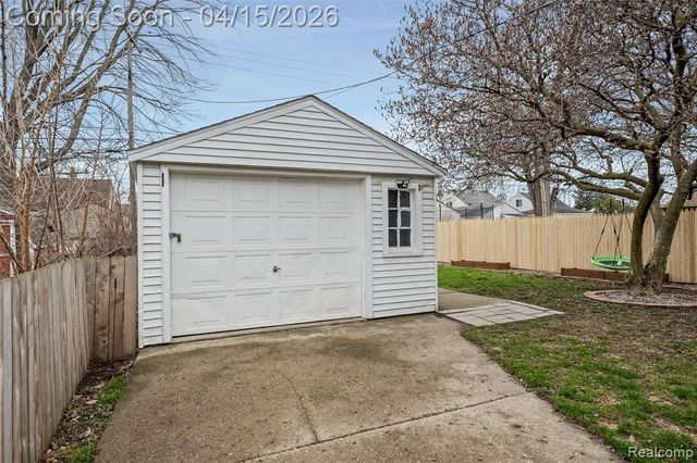28965 Marquette Street, Garden City, MI 48135