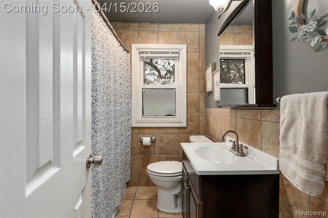 28965 Marquette Street, Garden City, MI 48135