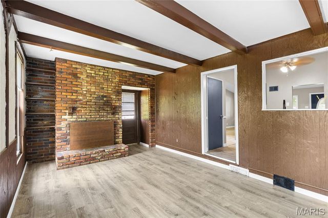 2025 Thunderbird Avenue, Florissant, MO 63033