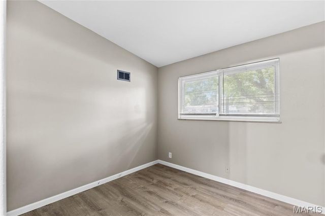 2025 Thunderbird Avenue, Florissant, MO 63033