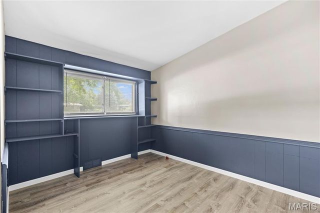 2025 Thunderbird Avenue, Florissant, MO 63033