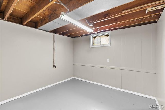 2025 Thunderbird Avenue, Florissant, MO 63033
