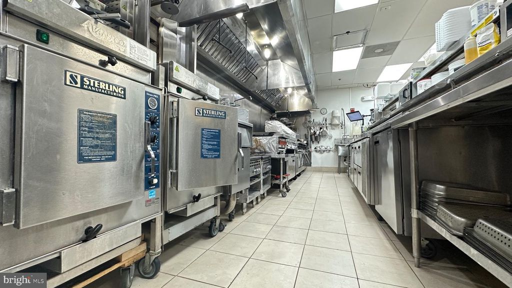 210 SWAMP FOX RD, Alexandria, VA 22314